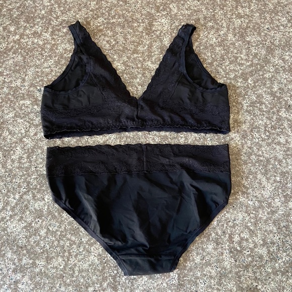 Natori Bliss Perfection Wireless Day Bra - Picture 10 of 16